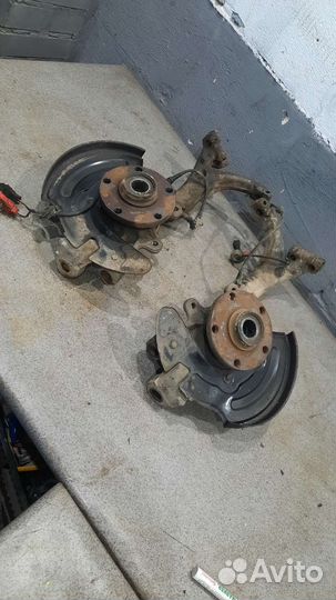 Кулак поворотный VAG Фольксваген Пассат В5