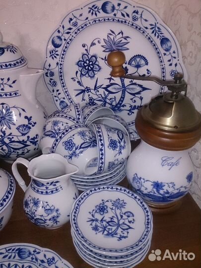 Чайно кофейный сервиз Синий луковый узор Кофемолка