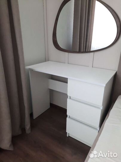 Стол письменный новый