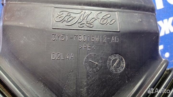 Воздуховод Ford Focus 2 седан 2006