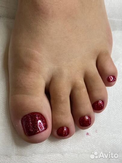 Маникюр / Педикюр / Наращивание ногтей