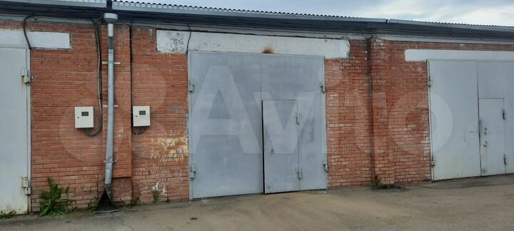 Гараж, > 30 м²
