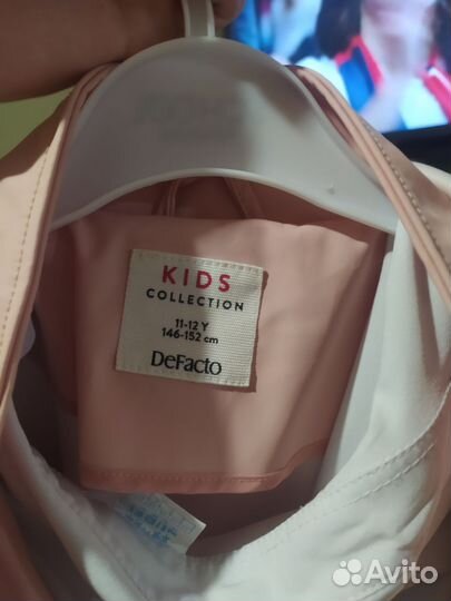 Ветровка для девочки