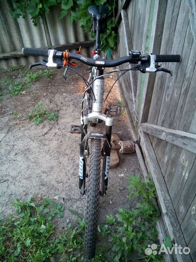 Велосипед GT Avalanche 1.0