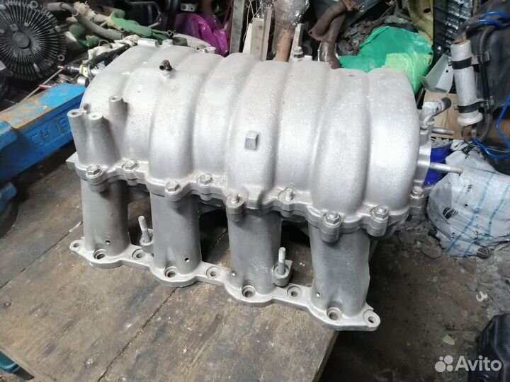 Впускной коллектор 2UZ-FE Toyota Land Cruiser 100