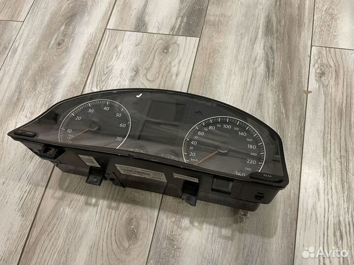 Щиток приборов volkswagen golf mk5