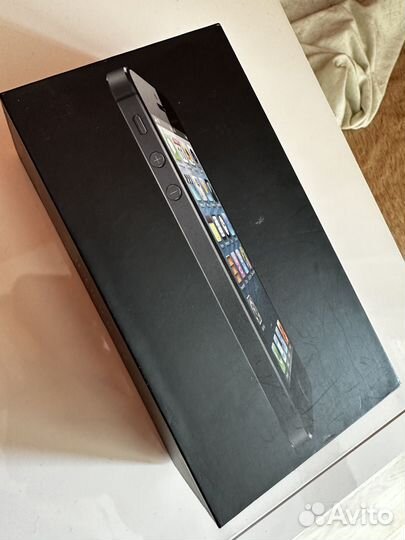 Телефон iPhone 5
