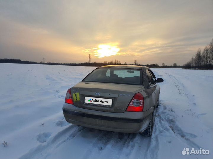 Hyundai Elantra 1.6 МТ, 2005, битый, 280 000 км