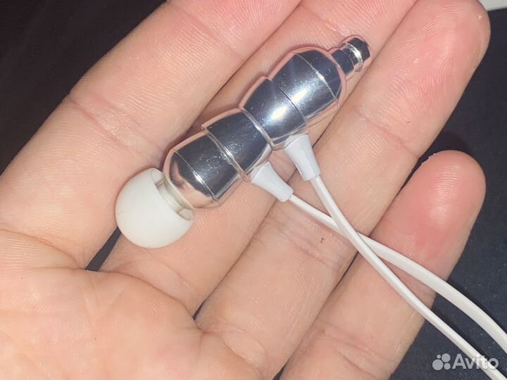 Без проводные наушники