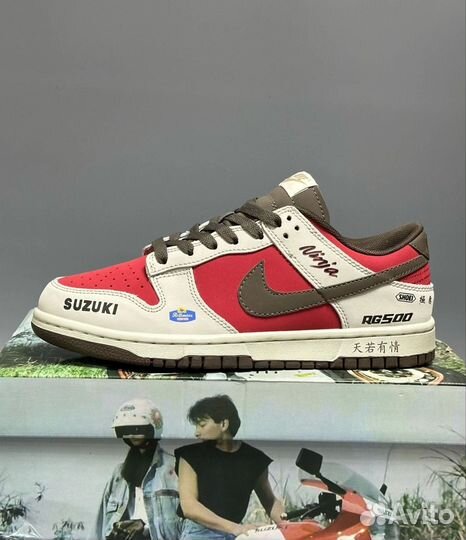 Кроссовки Nike