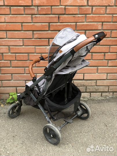 Коляска прогулочная