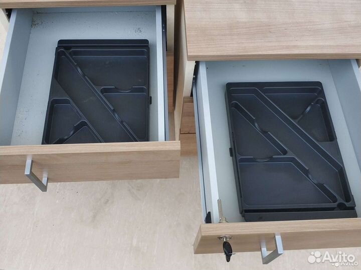 Лоток для канцтоваров фур выдвижной