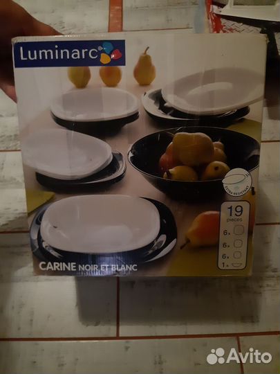 Набор столовой посуды на 12 персон