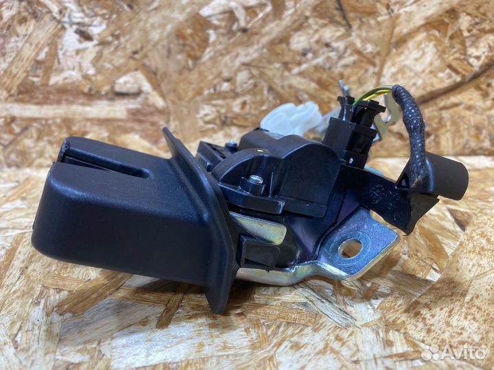 Замок багажника Audi A4 B9 2016 3G0827503A