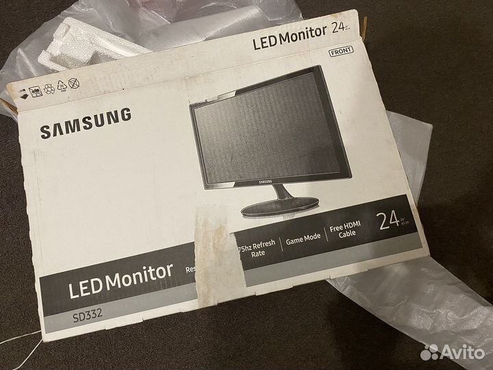 Монитор Samsung