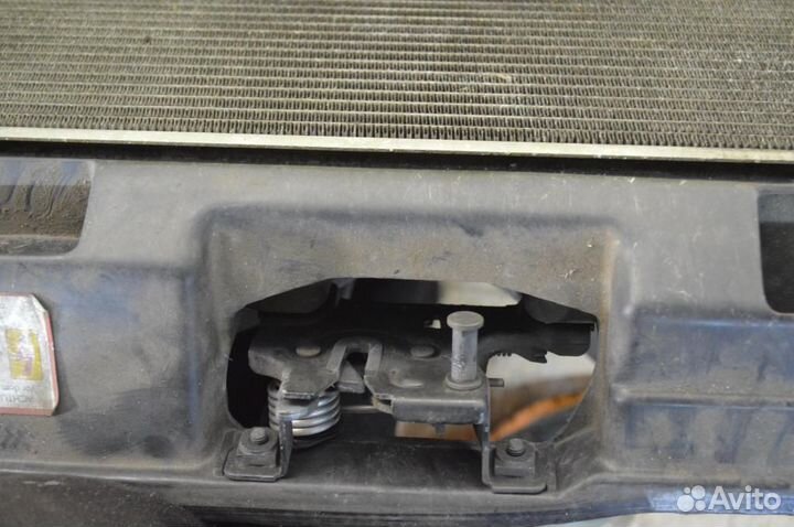 Замок капота Audi