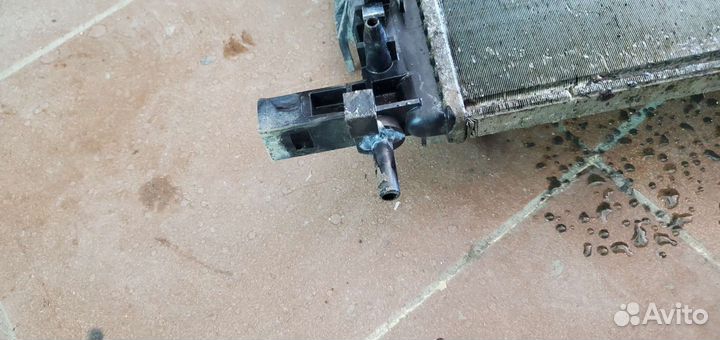 Радиатор основной охлаждения Renault, LADA