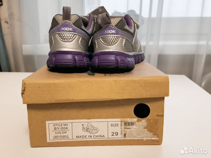 Новые кроссовки 29 размер