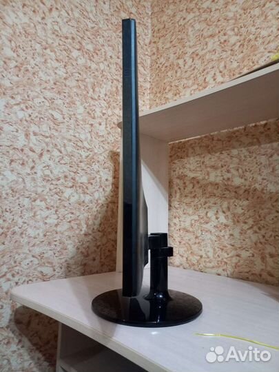 Монитор Samsung