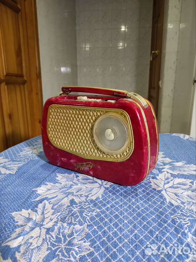 Радиоприёмник батарейный,Турист, СССР