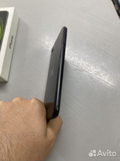 iPhone SE (2020), 64 ГБ