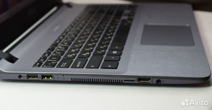 Современный быстрый ноутбук Asus/SSD FullHD