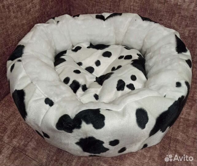 Лежанки, матрасики для животных