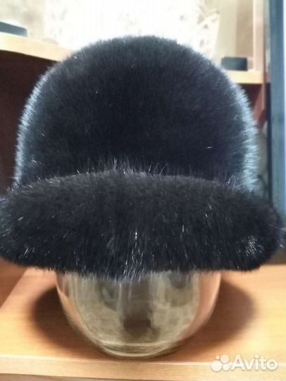 Шапка женская б/у в хорошем состоянии