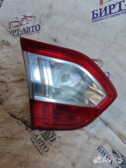 Фонарь задний внутренний левый Renault Fluence I