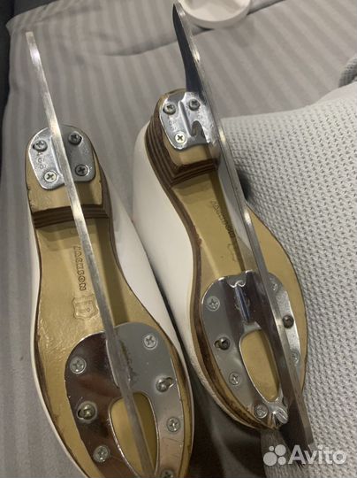 Фигурные коньки Jackson freestyle