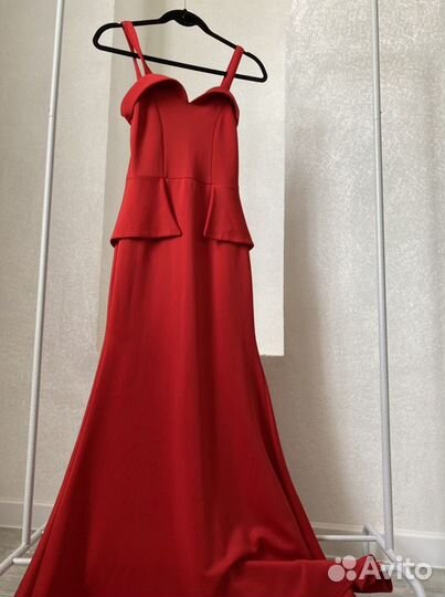 Вечернее платье
