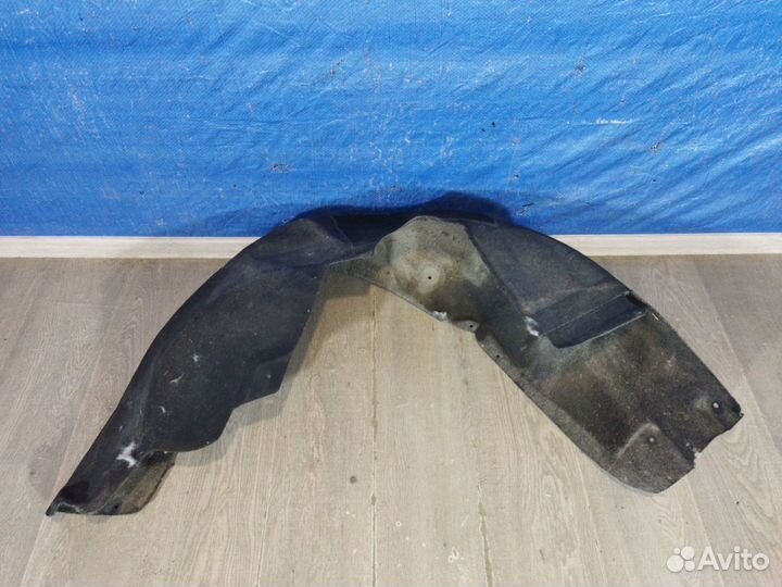 Подкрылок задний правый BMW 7er F01 F02 08-15
