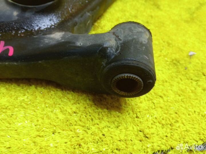 Рычаг передний правый Toyota Succeed/Probox