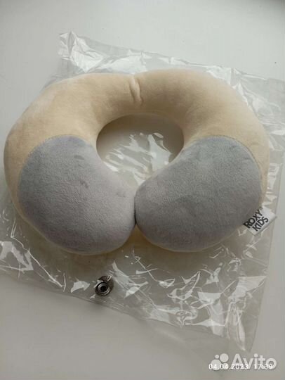 Подушка детская дорожная на шею