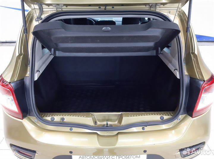 Renault Sandero Stepway 1.6 МТ, 2016, 123 747 км