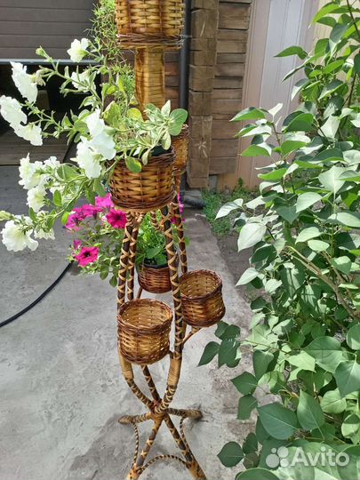 Подставка для цветов