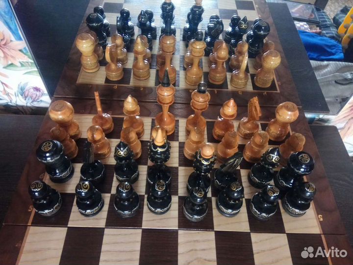 Шахматы Подарочные новые мозаика из шпона деревьев