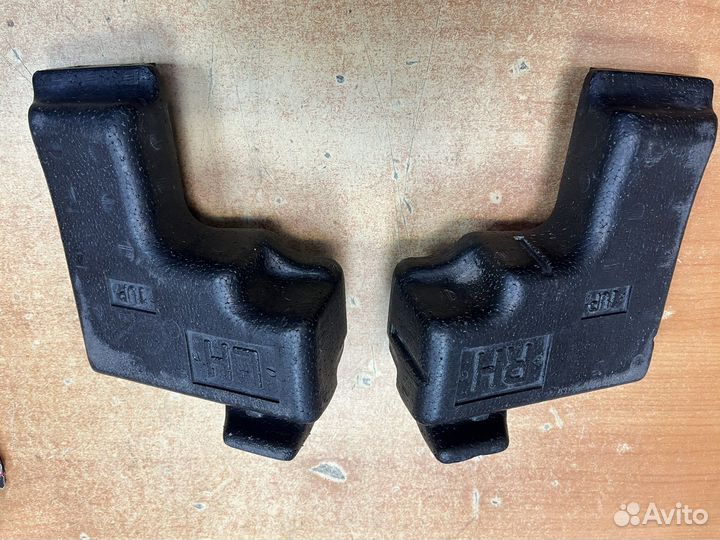 Абсорбер переднего бампера Lexus RX 2010 г