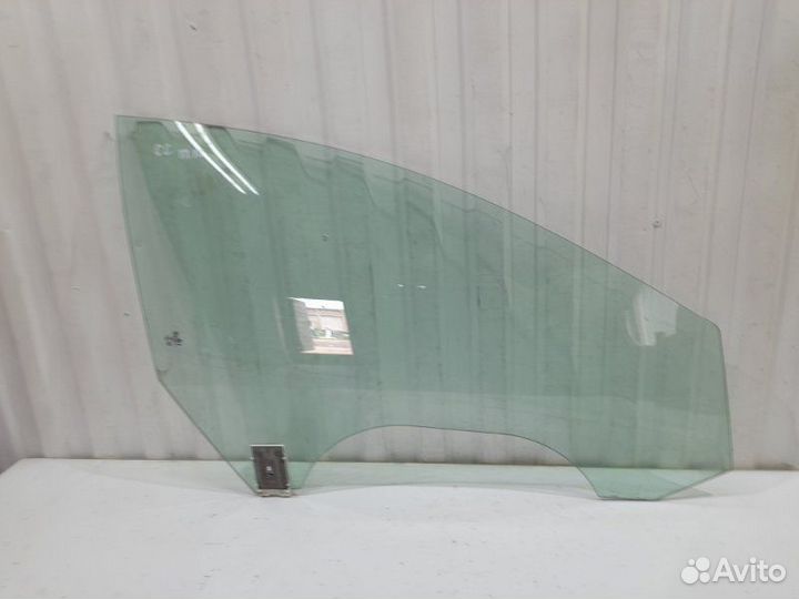 Стекло двери передней правой Volkswagen Passat Cc