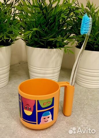 Стаканчик для зубной щетки