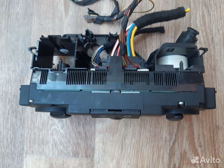 Блок управления печкой Фольксваген Пассат Б6