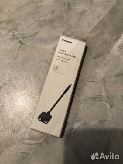 Адаптер Moshi 3.5 mm Audio Jack Splitter (нов.)