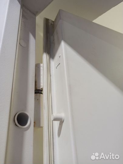 Дверь входная от застройщика