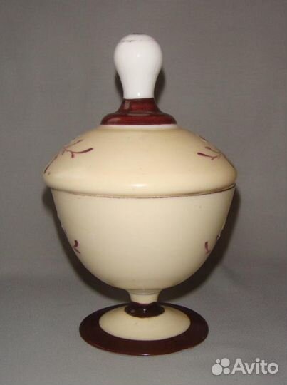 Креманка, сахарница, конфетница, молочное стекло