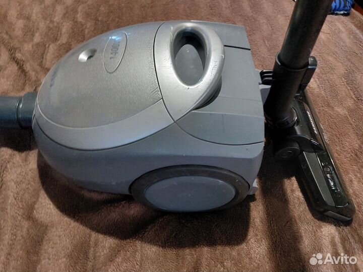 Пылесос Samsung1400w