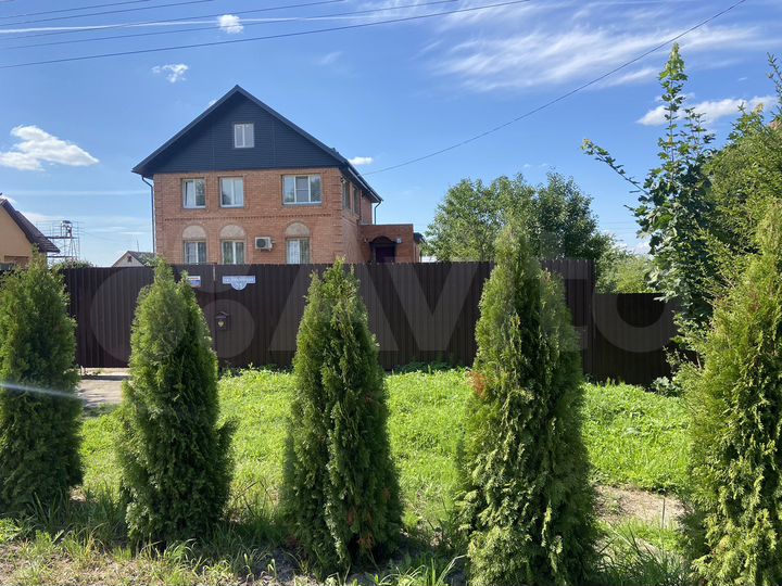 Дом 180 м² на участке 15 сот.