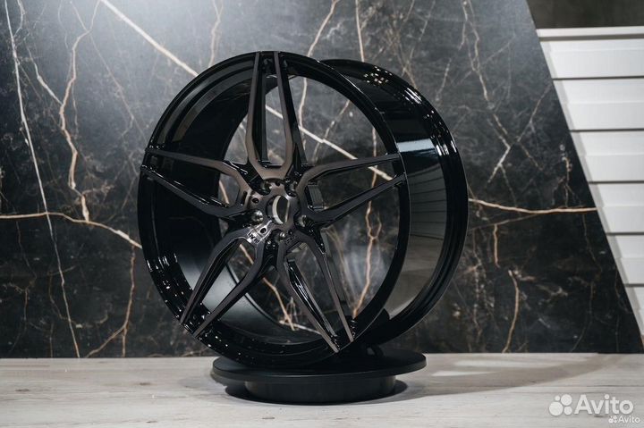 Кованные диски R22 Audi S6