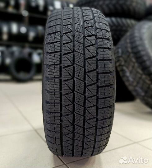 Royal Black Royal Ice 195/60 R15 88S