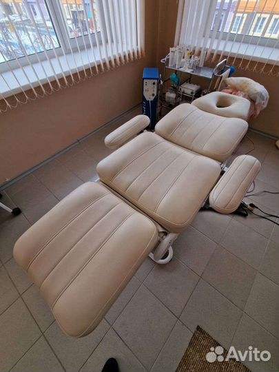 Кресло косметологическое с электроприводом