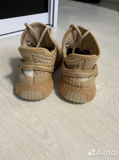 Кроссы женские 36 размер